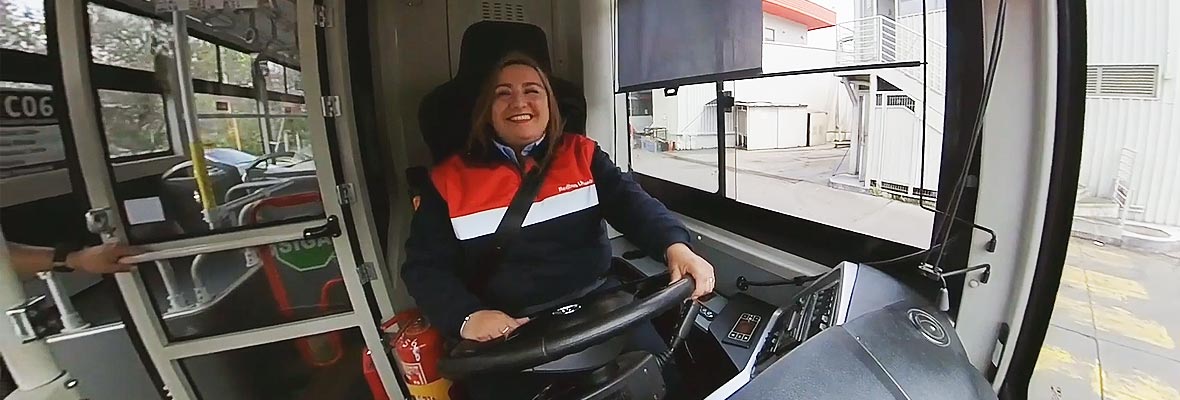 ¡Premiamos a las mejores conductoras y conductores de buses del sistema Red! 