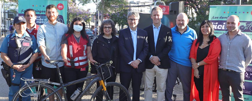 La bici se sube al metro todos los domingos