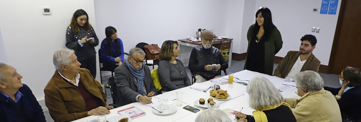 Agrupaciones de personas mayores participan en la creación de bases de próxima renovación del transporte público