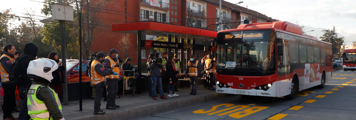 Plan antievasión: se inician multas a empresas de Red movilidad que permitan ingreso a buses por puertas traseras
