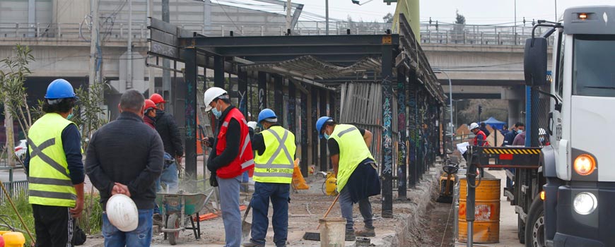 Transformamos una parada insegura de Macul en una nueva infraestructura de RED Movilidad