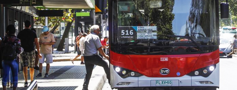 MTT informa que transporte público operará con normalidad durante cuarentena total en el gran Santiago