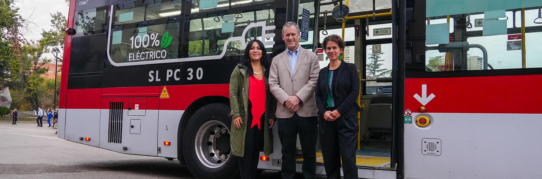 Buses red generan solo el 3,3% de las emisiones del transporte en Santiago: