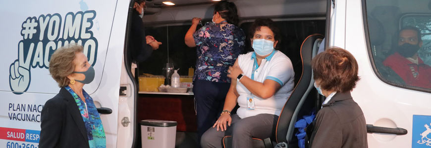 MTT y Minsal dan inicio al proceso de vacunación de trabajadores del transporte en todo el país
